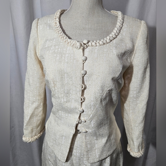 Vintage Donna Morgan Skirt And Jacket Set Ivory And Gold Sz 4 - Picture 3 of 11